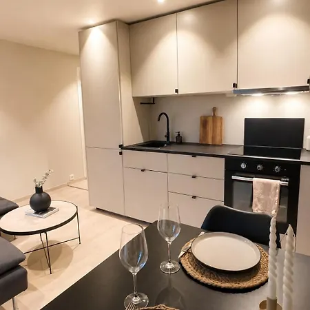 아파트 Modern In
